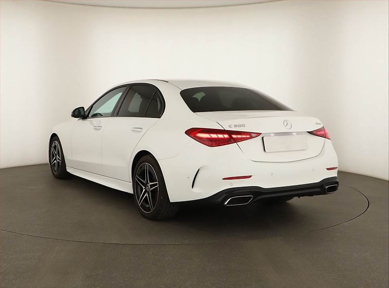 Mercedes-Benz Třídy C (2024) C 300 4MATIC - fotka 4 z 19