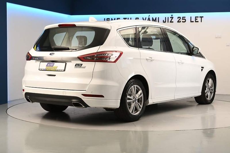 Ford S-MAX (2020) 2.0 140 KW LED ACC SONY 8AT EC - fotka 5 z 34
