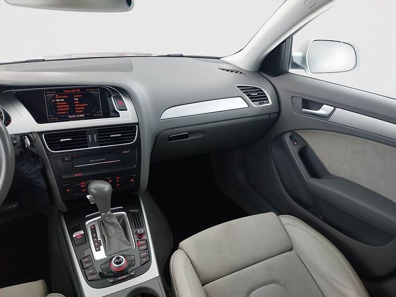 Audi A4 (2009) 2.0 TFSI, Automat, Navi - fotka 8 z 19