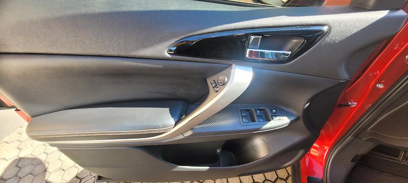Mitsubishi Eclipse Cross (2018) 1,5T-MiVeC 120kW 4WD „TOP“ - fotka 39 z 47