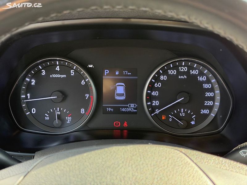 Hyundai i30 1.5 t-gdi 118 kw/automat/DPH - fotka 18 z 20