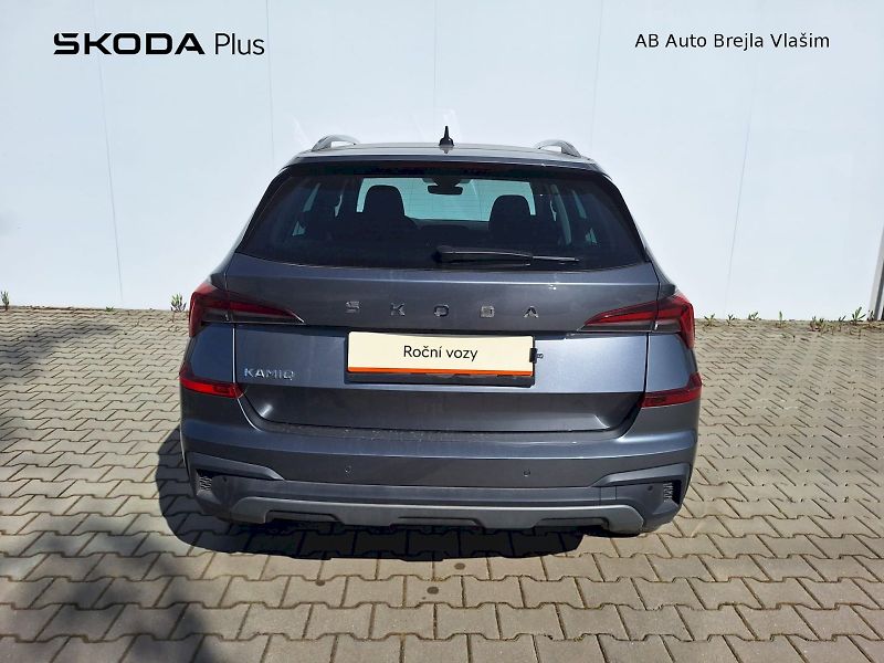 Škoda Kamiq (2025) 1.0 TSI / 85 kW / 7DSG / Top S - fotka 9 z 32
