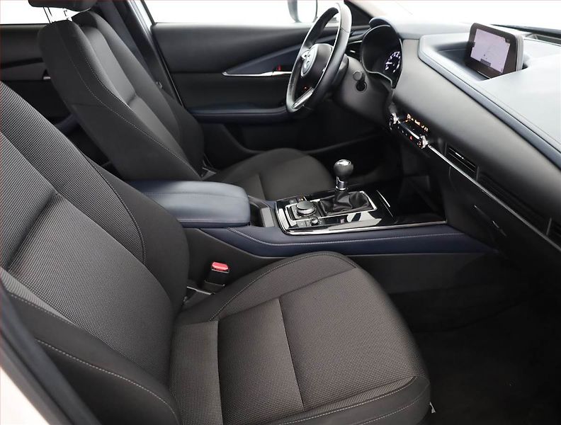 Mazda CX-30 (2021) Skyactiv-X 2.0 - fotka 7 z 19