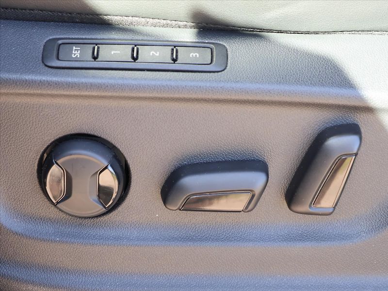 Škoda Kodiaq 2,0 TDI 140kW 4x4 DSG CZ Style - fotka 18 z 41