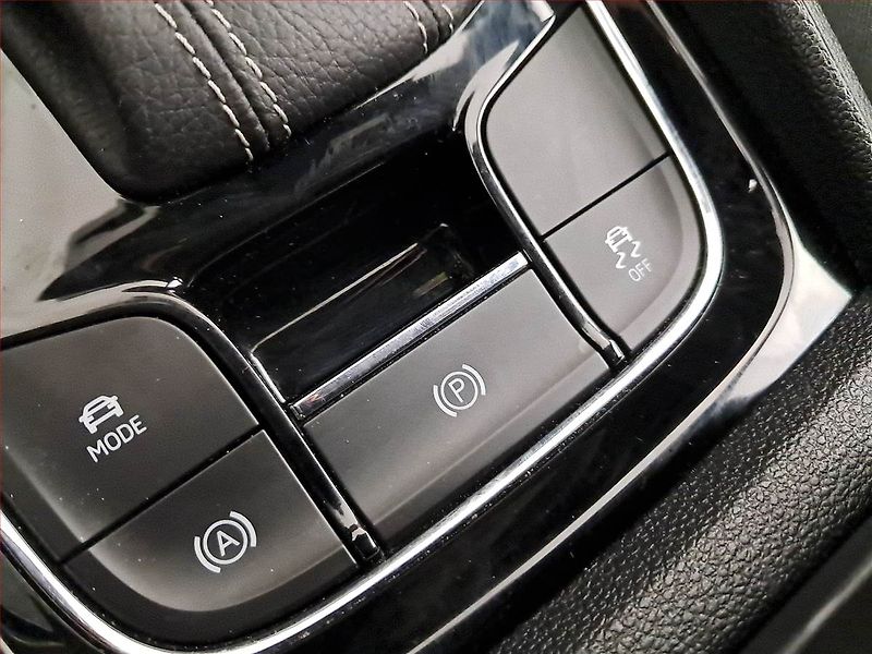 Škoda Karoq (2021) Sportline 1.5 TSI - fotka 18 z 28