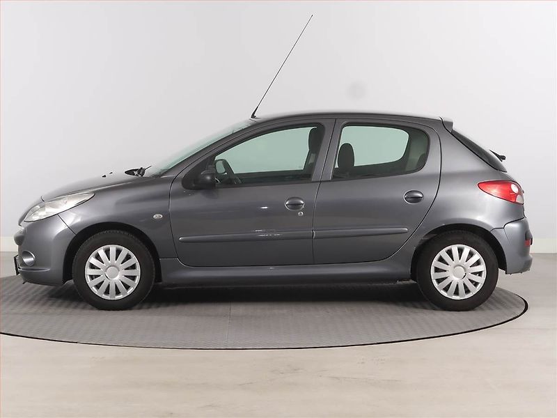 Peugeot 206 (2010) 1.4, ČR,1.maj, po STK - fotka 3 z 15