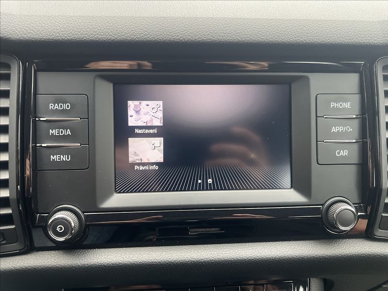 Škoda Kodiaq 1,5 TSi DSG nové v ČR záruka - fotka 32 z 35
