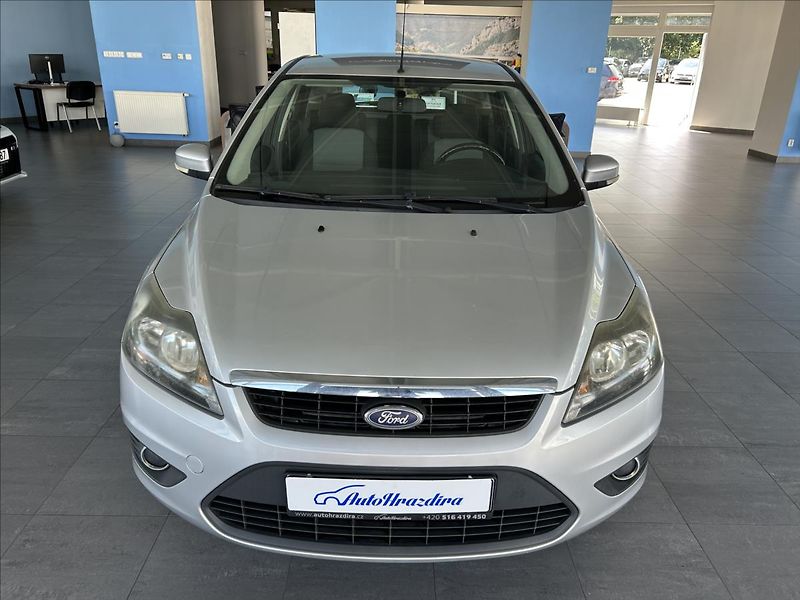 Ford Focus 1,6   SERVISKA,KLIMATIZACE - fotka 2 z 17