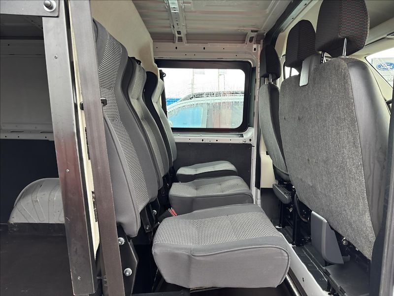 Peugeot Boxer 2,2 BluHDI 88kW L1 Active - fotka 12 z 31