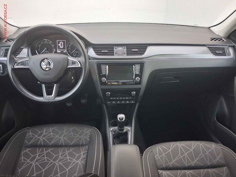 Škoda Rapid (2018) 1.0 TSi, Clever, TZ, bixenon - fotka 8 z 17