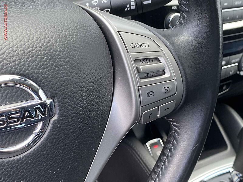 Nissan Qashqai (2016) 1.2 DIG-T, ČR, Acenta, AT - fotka 13 z 16