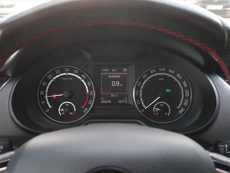 Škoda Octavia (2015) 2.0 TDI, Automat, Kůže, Navi - fotka 11 z 16