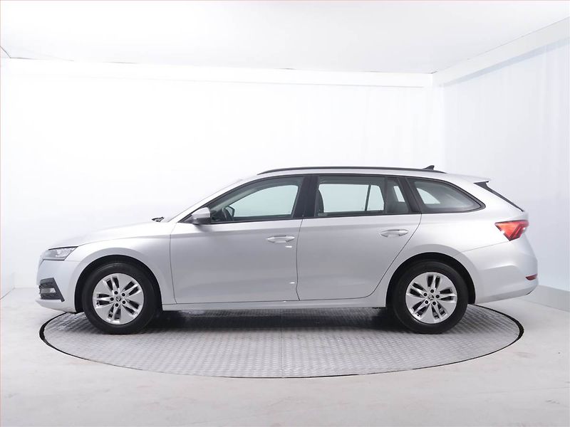 Škoda Octavia (2021) Ambition 2.0 TDI, ČR,1.maj - fotka 3 z 15