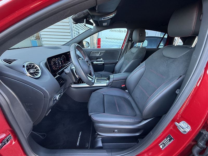 Mercedes-Benz GLA 200 d AMG Style Edition - fotka 15 z 36
