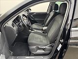 Volkswagen Tiguan 1,5 TSi DSG HUD KAMERA TAŽNÉ - náhled 37