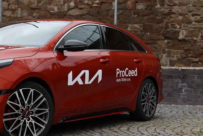 Matěj Myška testoval vůz Kia ProCeed GT 1.6 TGDi.
