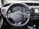 Toyota Yaris (2015) 1.5 Hybrid, Automat, Kůže - náhled 18