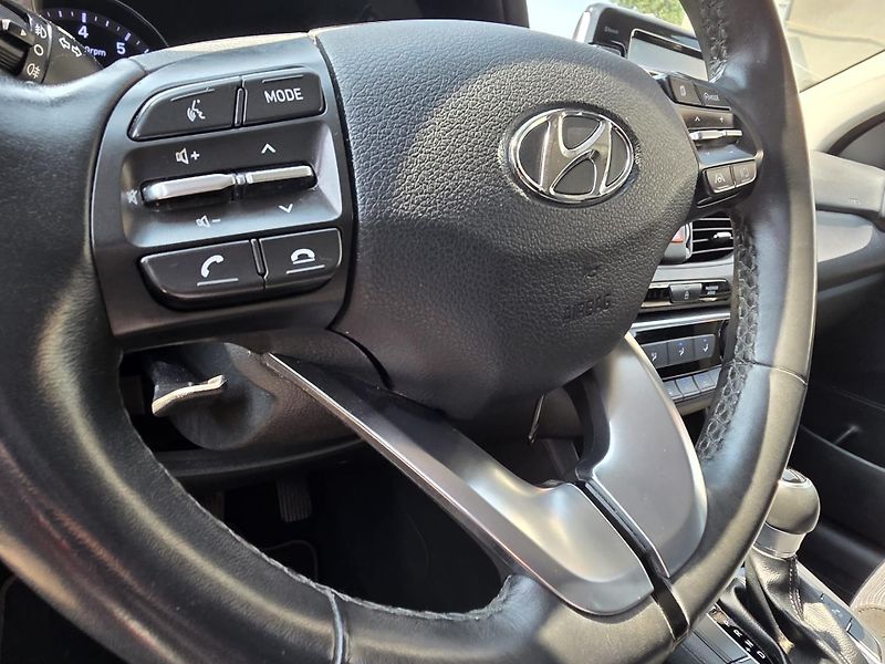 Hyundai i30 1.0-1.MAJITEL-AUTOMAT-KAMERA - fotka 16 z 20
