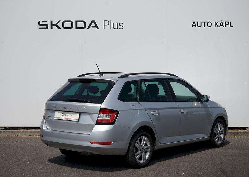Škoda Fabia (2021) TSI 70 kW Ambition - fotka 2 z 24