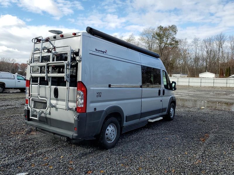 Dodge RAM (2016) 2500 RECREATIONAL VEHICLE - fotka 4 z 9