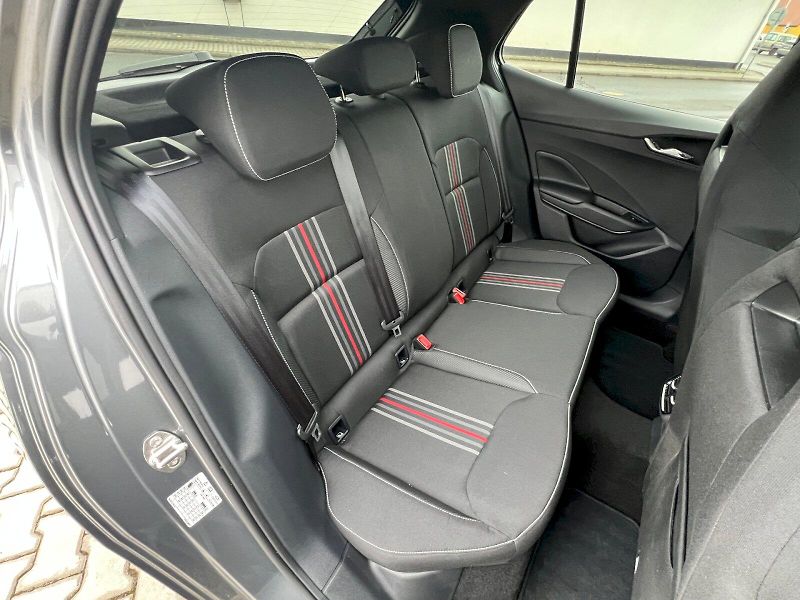 Škoda Fabia (2025) Monte Carlo 1.0 TSI 85 kW 6°ma - fotka 18 z 33