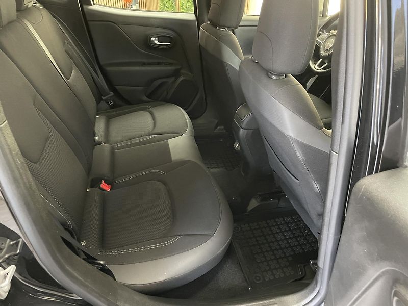 Jeep Renegade 1.0 T  6M ČR 1.MAJ. SERVISKA  - fotka 15 z 31