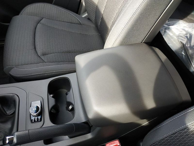 KGM Musso Grand 2.2XDI, STYLE+ 4WD, MT, SKLADE - fotka 24 z 26