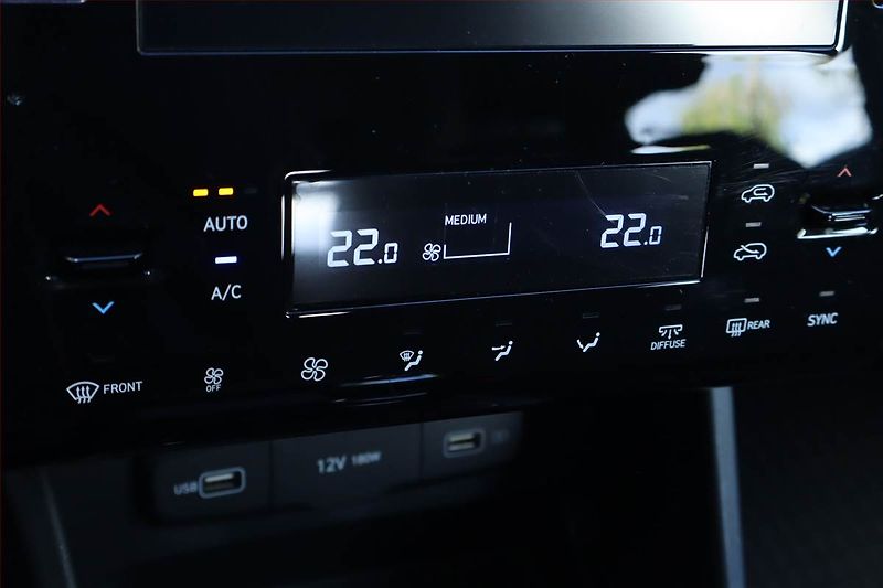 Hyundai Tucson (2022) 1.6 T-GDI - fotka 13 z 24