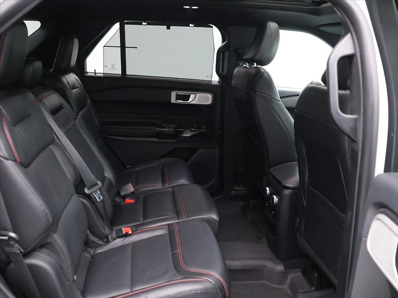 Ford Explorer 3,0 V6 267kW EcoBoost 4x4 CZ D - fotka 14 z 44