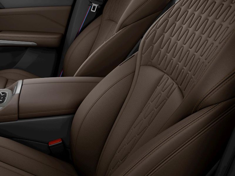 BMW X5 (2026) xDrive50e - fotka 7 z 10