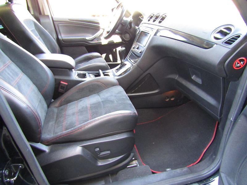 Ford S-MAX (2011) TITANIUM S 2.0 TDCi - fotka 30 z 44