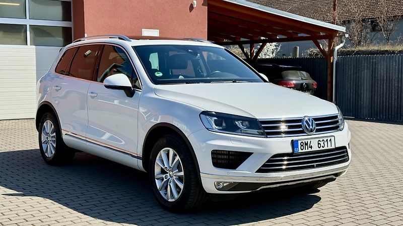 Volkswagen Touareg 3.0TDi*193kW*R-LINE*PERLEŤ - fotka 6 z 44