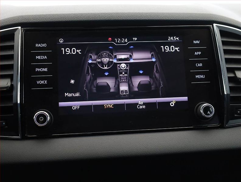 Škoda Karoq (2018) Ambition 2.0 TDI - fotka 15 z 19