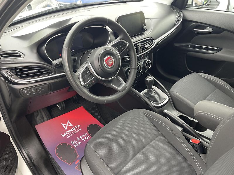 Fiat Tipo 1.0i 74 kW NAVIG-17 ALU-DPH-ČR - fotka 20 z 36