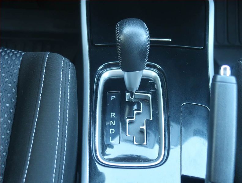 Mitsubishi Outlander (2018) Intense 2.0, 4X4, Automat - fotka 13 z 25