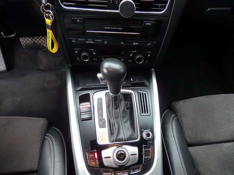 Audi Q5 3.0 TDI 176 kW S LINE - fotka 14 z 29