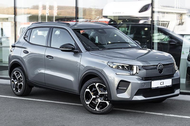 Citroën C3 (2026) 1,2 PLUS Turbo 100k Manual - fotka 3 z 19