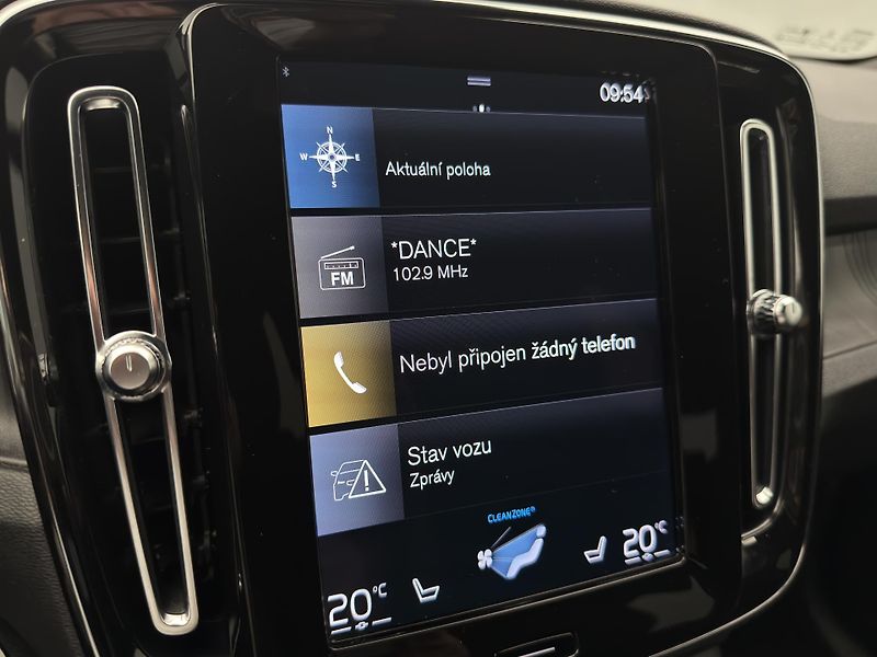 Volvo XC40 T5 RECHARGE CZ - fotka 32 z 48