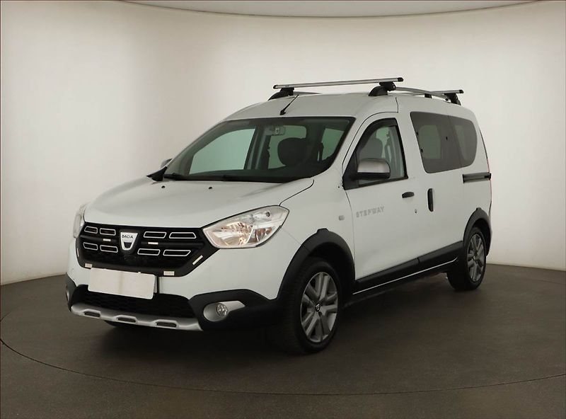 Dacia Dokker (2017) Stepway 1.6 SCe, 5Míst - fotka 2 z 15