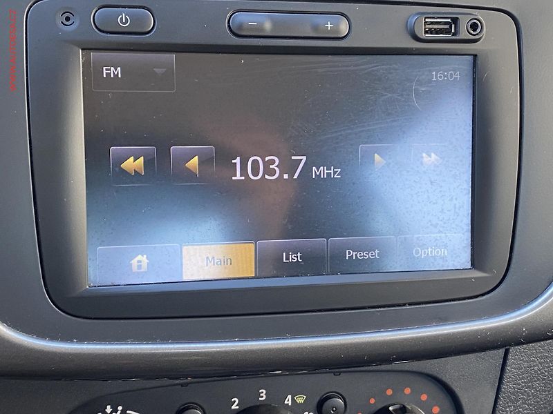 Dacia Sandero (2013) 0.9 TCe, Laureate, AC, tempo - fotka 14 z 16