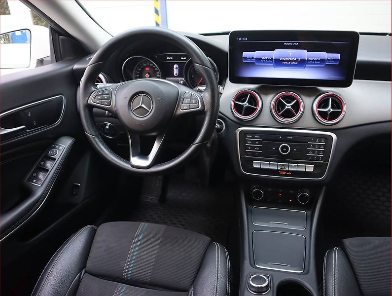 Mercedes-Benz CLA (2016) 200 CDI, Automat, Kůže, Navi - fotka 7 z 20