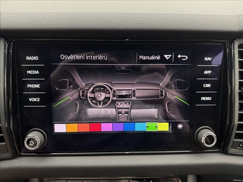 Škoda Kodiaq 2,0 RS CANTON DPH DCC 360° ČR - fotka 23 z 49