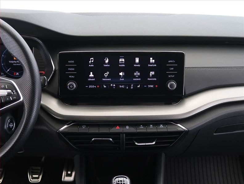 Škoda Octavia (2022) Ambition Plus 1.5 TSI - fotka 12 z 25