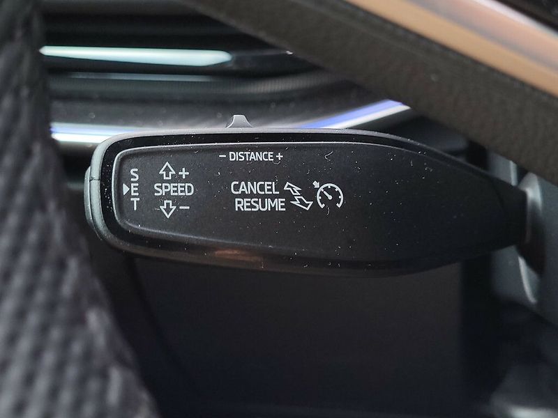 Škoda Superb Sportline 2,0TDI 110kW - fotka 17 z 31