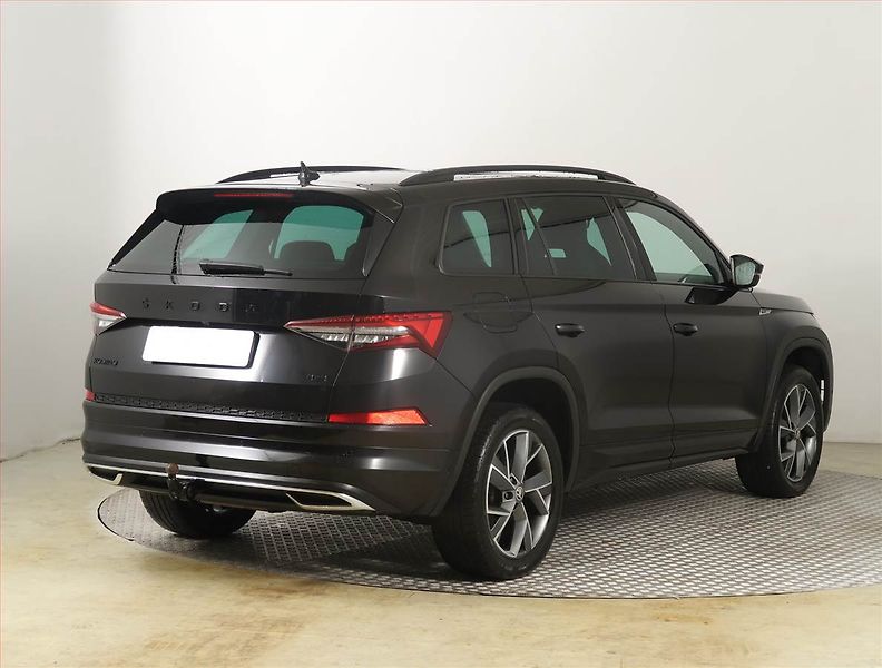 Škoda Kodiaq (2023) Sportline 2.0 TDI - fotka 5 z 27