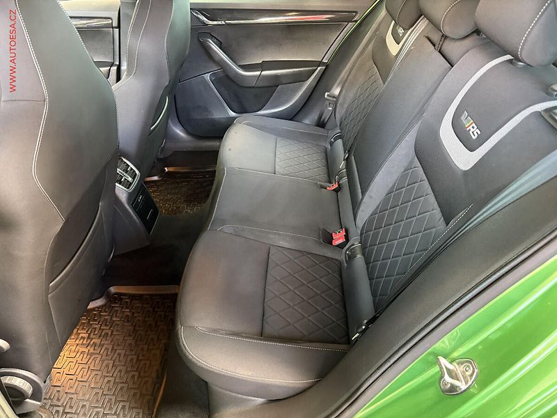 Škoda Octavia (2018) 2.0 TDi, ČR, RS, DSG, LED, - fotka 10 z 19