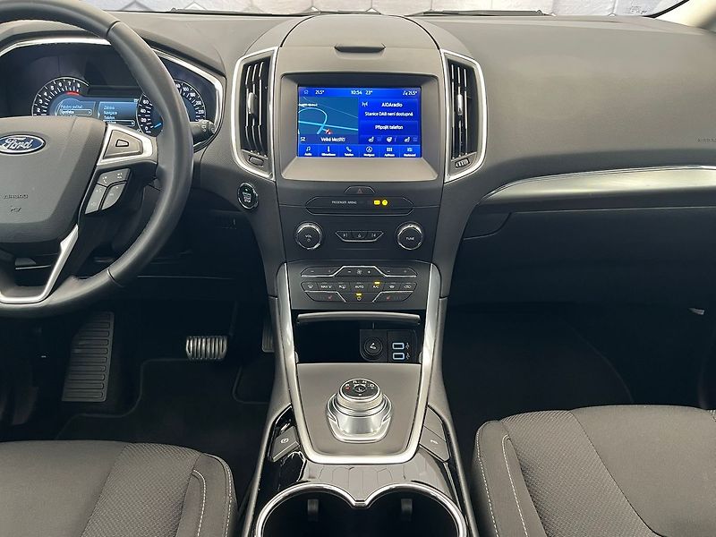 Ford S-MAX 2.5 Duratec FHEV TITANIUM - fotka 16 z 60