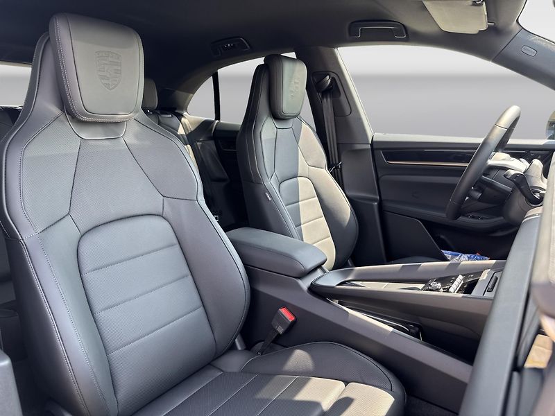 Porsche Macan 4S - fotka 16 z 29