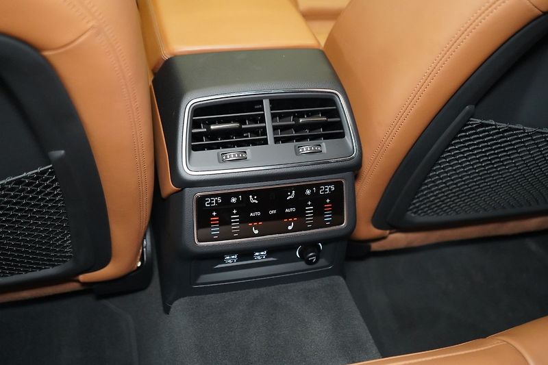 Audi RS 7 Carbon, B&O, Matrix, Ventilace - fotka 48 z 50