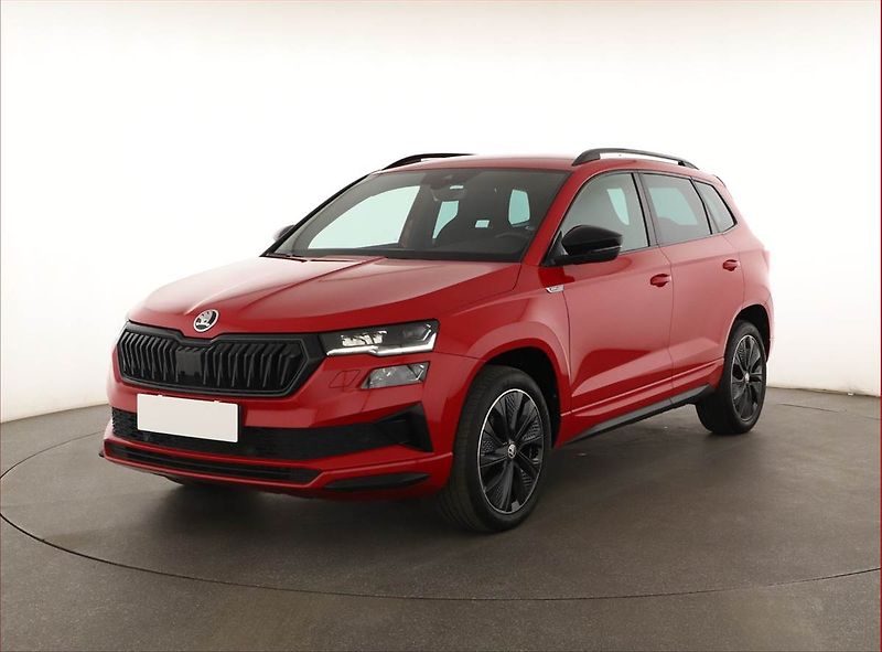 Škoda Karoq (2023) Sportline 1.5 TSI - fotka 2 z 20